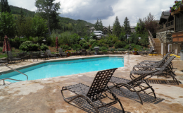 Manor Vail Spa Pool